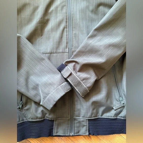 Bench jacket - Picture 2 of 9